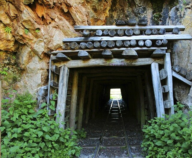 mine-1581297_640